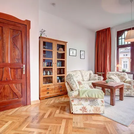 Ahlbeck, Medici - Seitlicher Meerblick